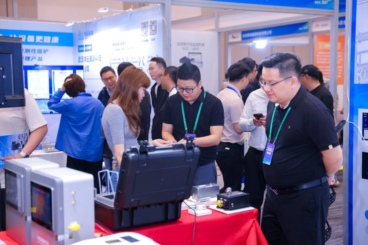 智能運(yùn)維大會 智火柴分享工程機(jī)械潤滑健康管理傳感技術(shù)突破與應(yīng)用落地 圖2.jpg