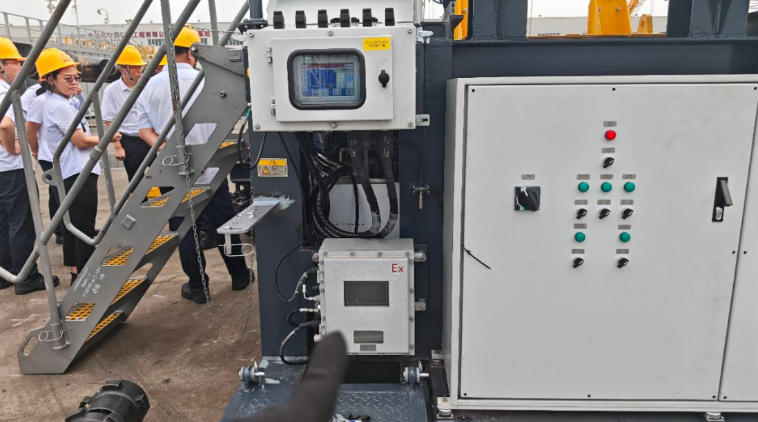 石油鉆井機械如何實現(xiàn)智能運維？智能在線油液檢測系統(tǒng)應用解析 圖1.png